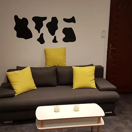 Privé Au Sein D'une Résidence De Famille Appartement Cholet