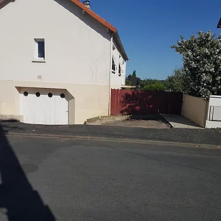 Privé Au Sein D'une Résidence De Famille *