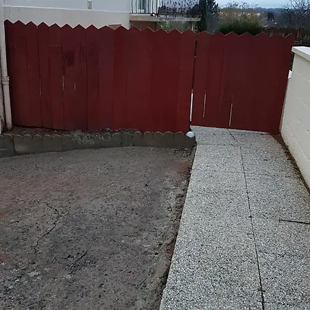 Privé Au Sein D'une Résidence De Famille Cholet