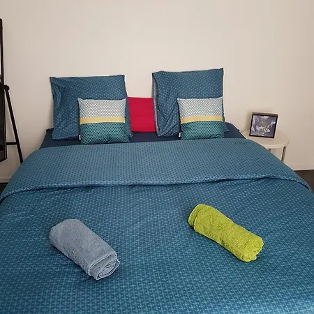 Privé Au Sein D'une Résidence De Famille Appartement Cholet